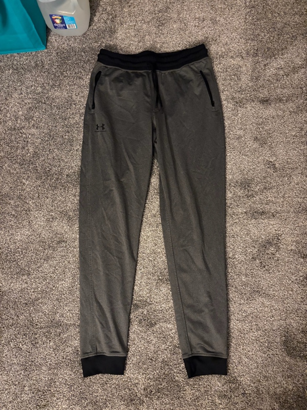 Under Armour Men’s Sports style Tricot Grey Athletic Joggers large tall